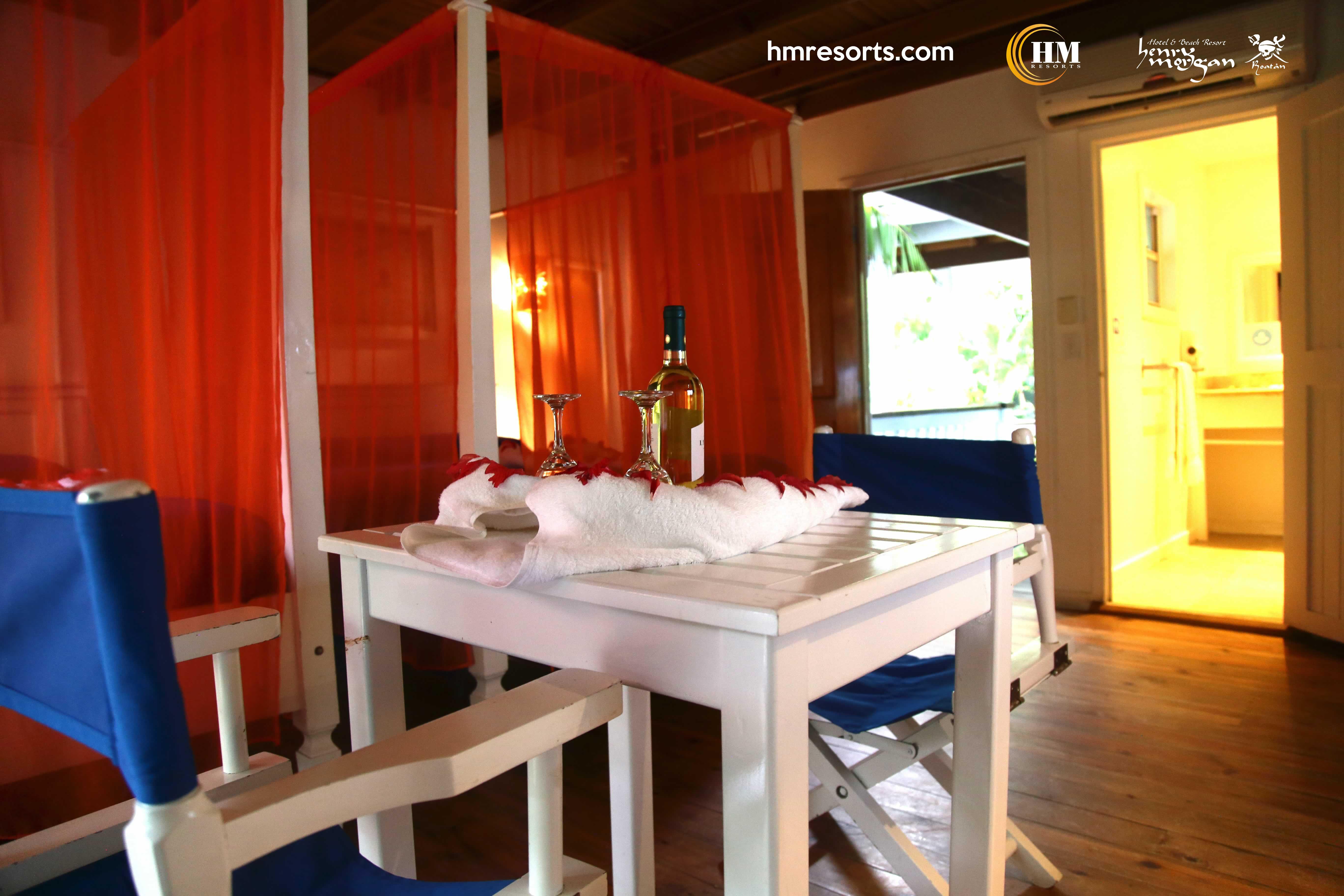 Hotel Henry Morgan All Inclusive ウェスト・ベイ エクステリア 写真