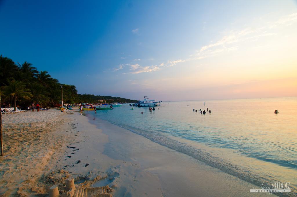 Hotel Henry Morgan All Inclusive ウェスト・ベイ エクステリア 写真