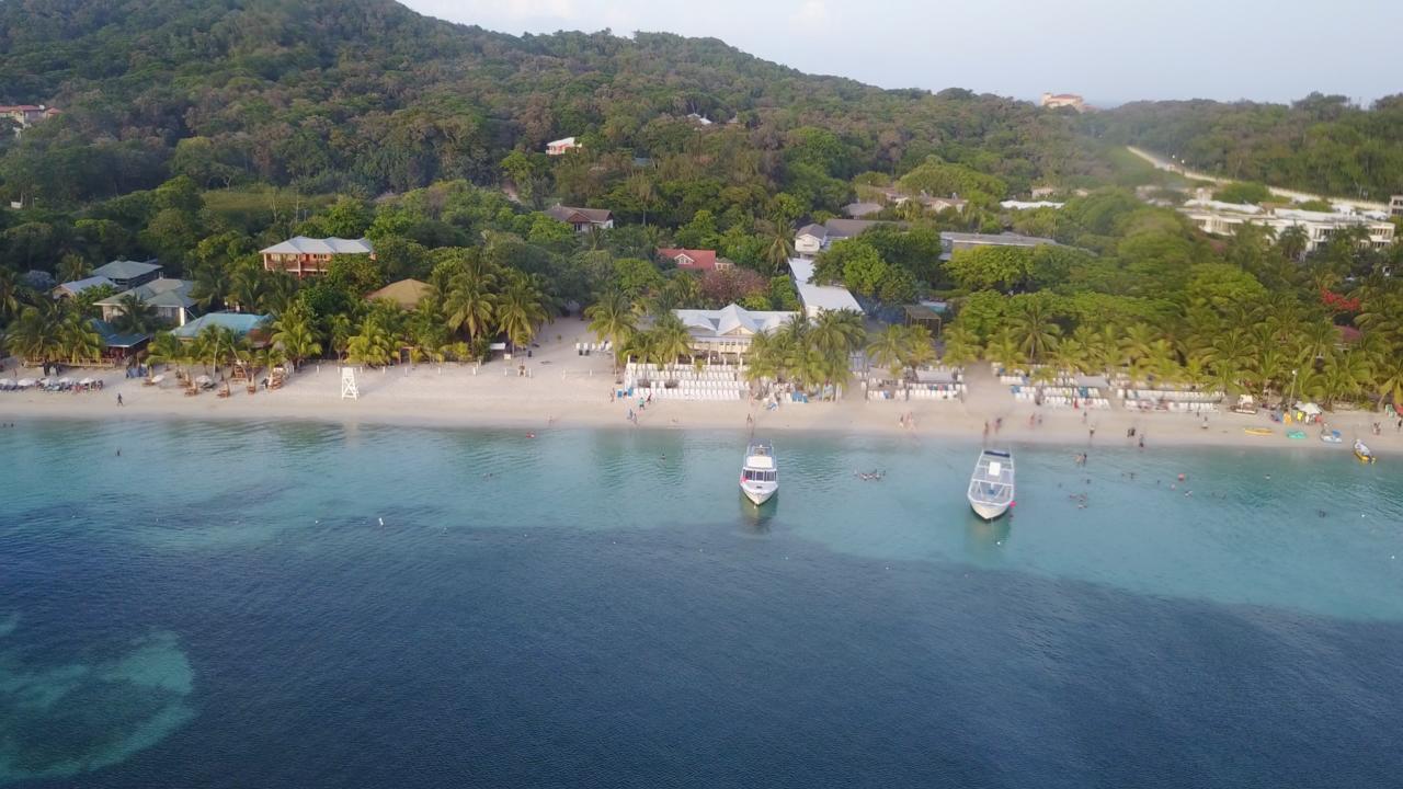 Hotel Henry Morgan All Inclusive ウェスト・ベイ エクステリア 写真